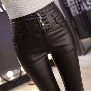 FAUX leather skinny pants black zip and 4 button closure black NWOT